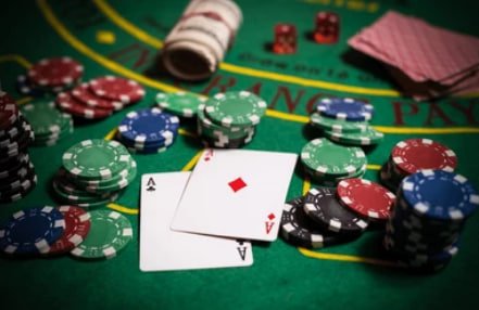 Privasi pengguna dan aturan data akun